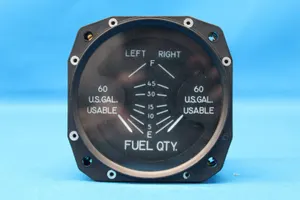 Used Rochester Gauges Piper Aircraft Fuel Qty Indicator  p/n 6246-00425 (28063)
